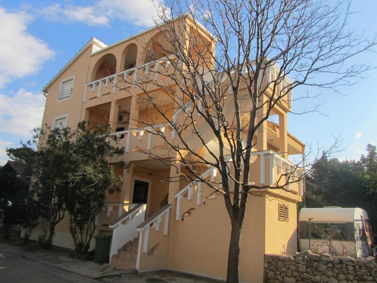 Apartments And Rooms Vesna Novalja Dış mekan fotoğraf