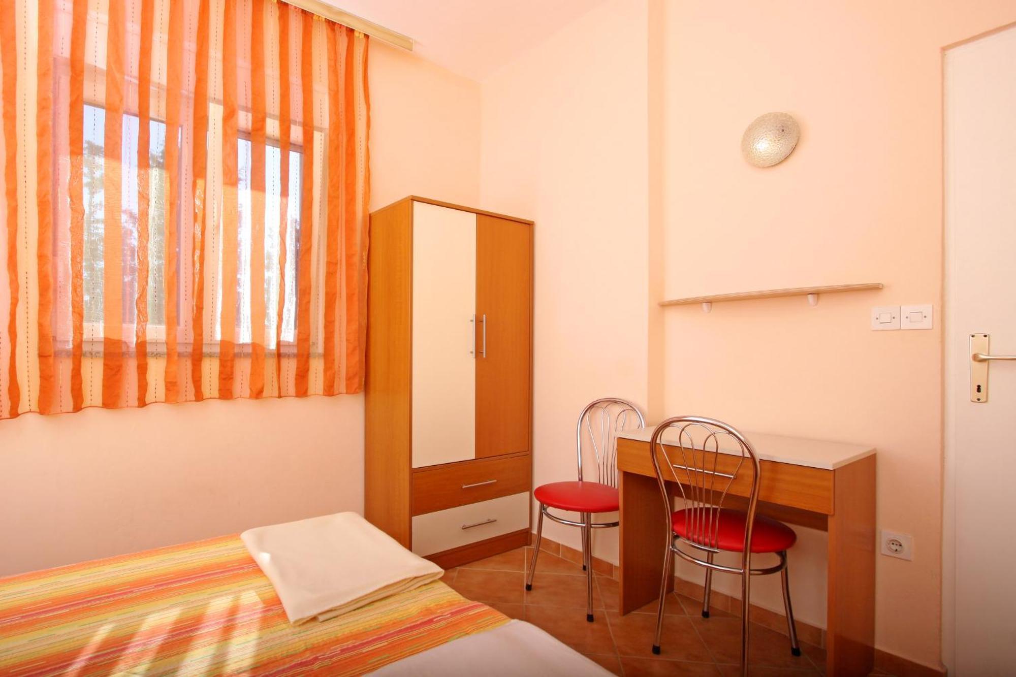 Apartments And Rooms Vesna Novalja Dış mekan fotoğraf